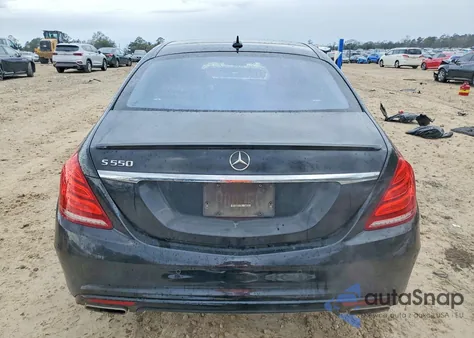 2015 Mercedes-Benz S 550 z USA, uszkodzony, nr VIN WDDUG8CB4FA193755